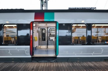 Train RER B 