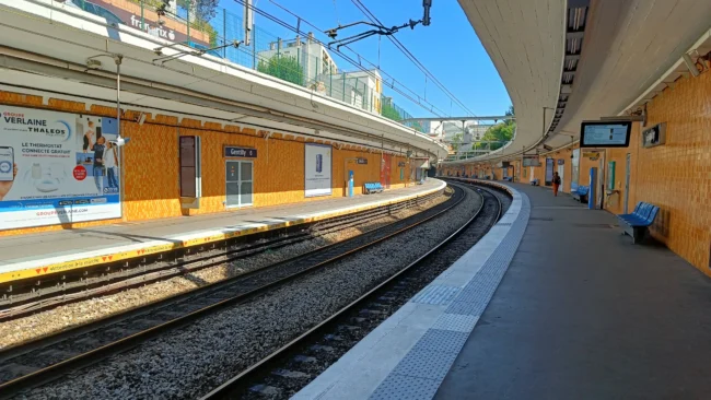 RER B : patrimoine et architecture. Gare de Gentilly